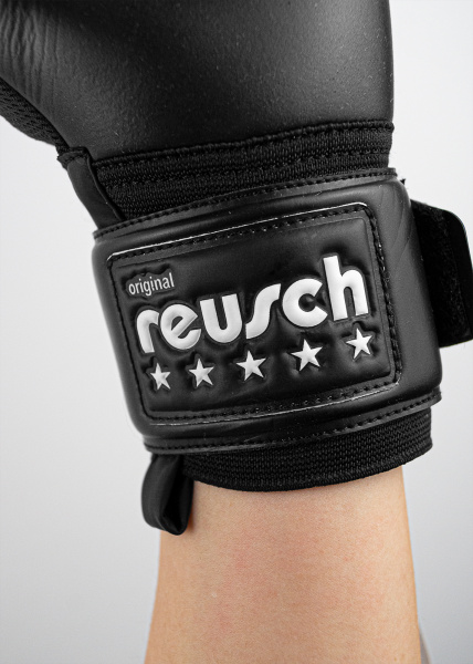 Reusch Legacy Arrow Silver 5370204 7700 black 2.jp