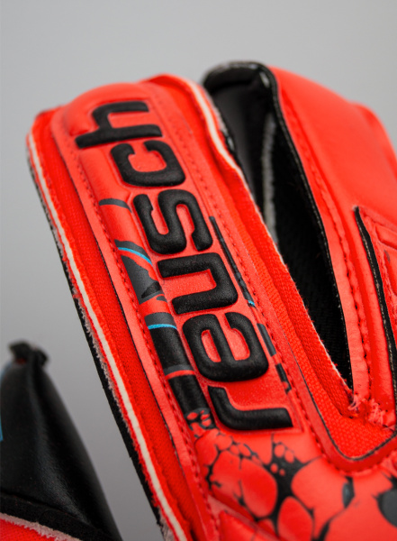 Reusch Attrakt Gold X Evolution Cut 5370964 3333 b