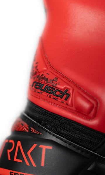 Reusch Attrakt Freegel Silver NC Junior 5462244 78