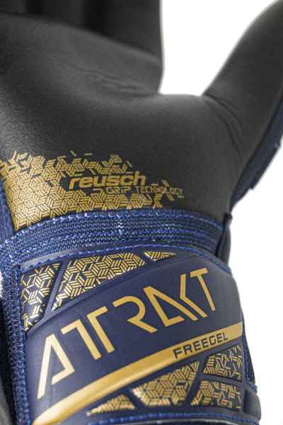 Reusch Attrakt Freegel Silver Junior 5472235 4411 