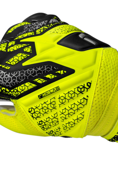 Reusch Attrakt Solid 5570515 2014 2014 3.jpg