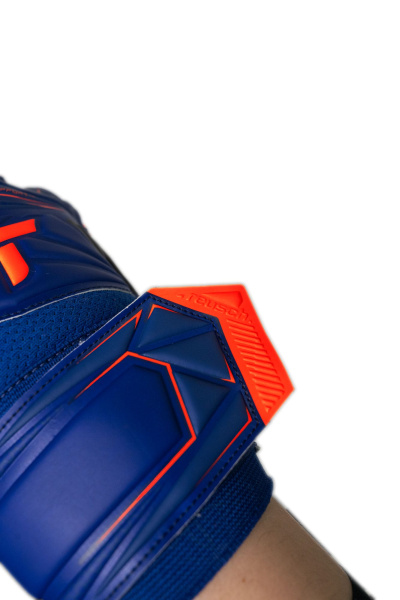 Reusch Attrakt Infinity Finger Support 5670710 412