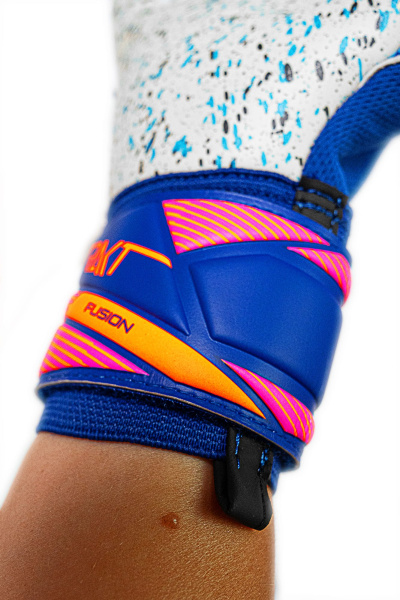 Reusch Attrakt Fusion NC 5670905 4126 blue 5.jpg