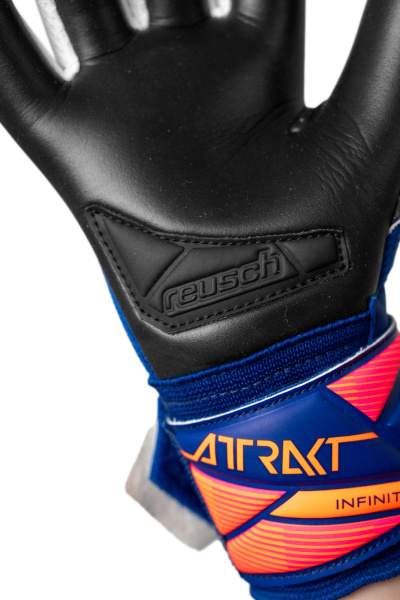 Reusch Attrakt Infinity Evolution NC Junior 567272