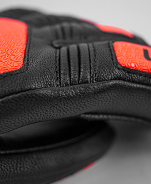 Reusch Worldcup Warrior DH 6211119 7809 black red 